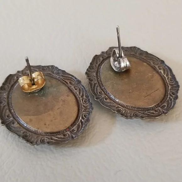 Vintage 12 Piece Jewelry Lot Necklaces Earrings Trifari LC - Picture 13 of 16